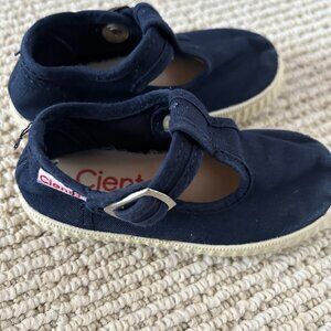 Cienta Canvas Maryjane Shoes - Toddler Size 6 / Size 22